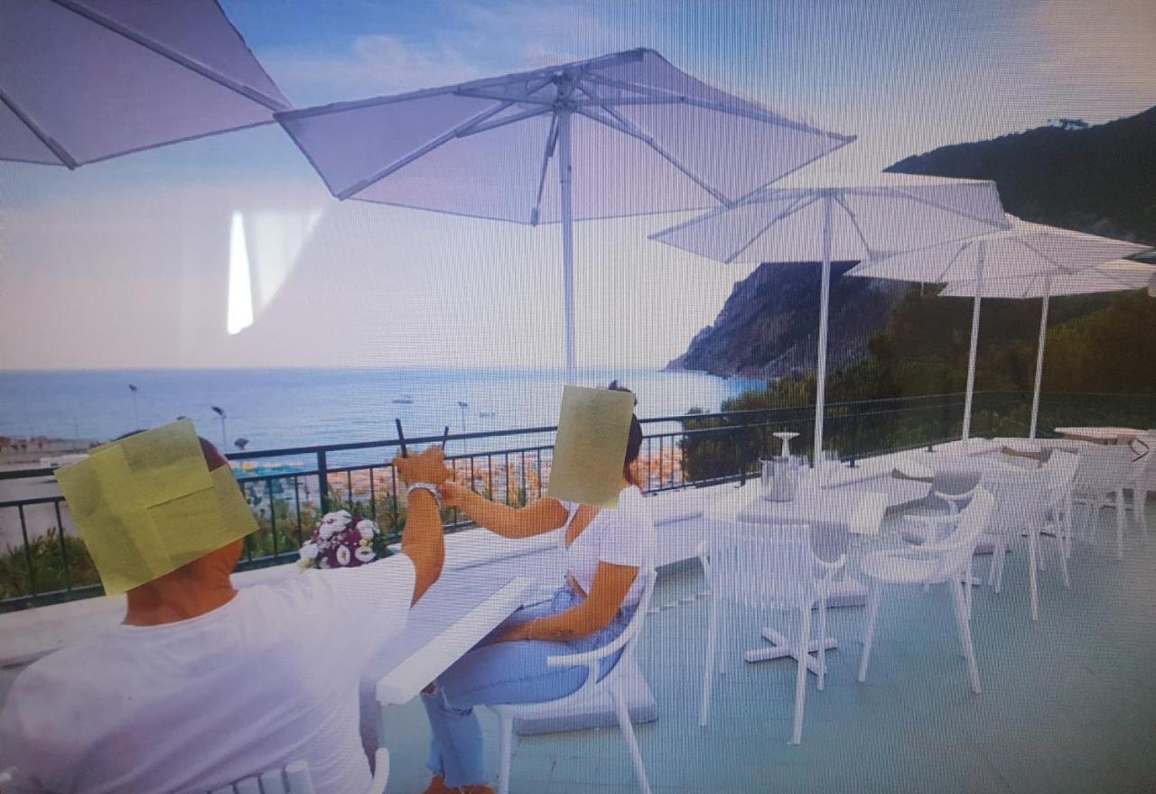 Monterosso Servano's Villas Monterosso al Mare Esterno foto